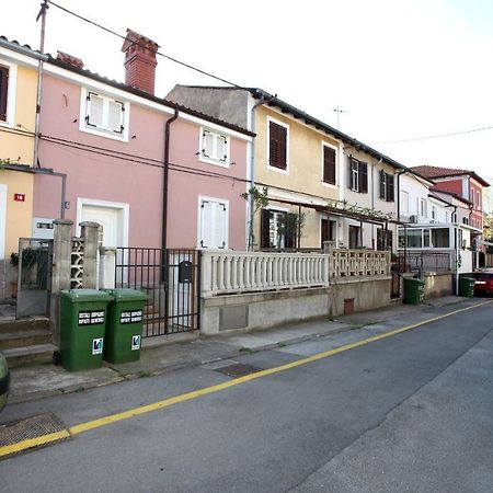 Apartment Svobode Izola Εξωτερικό φωτογραφία