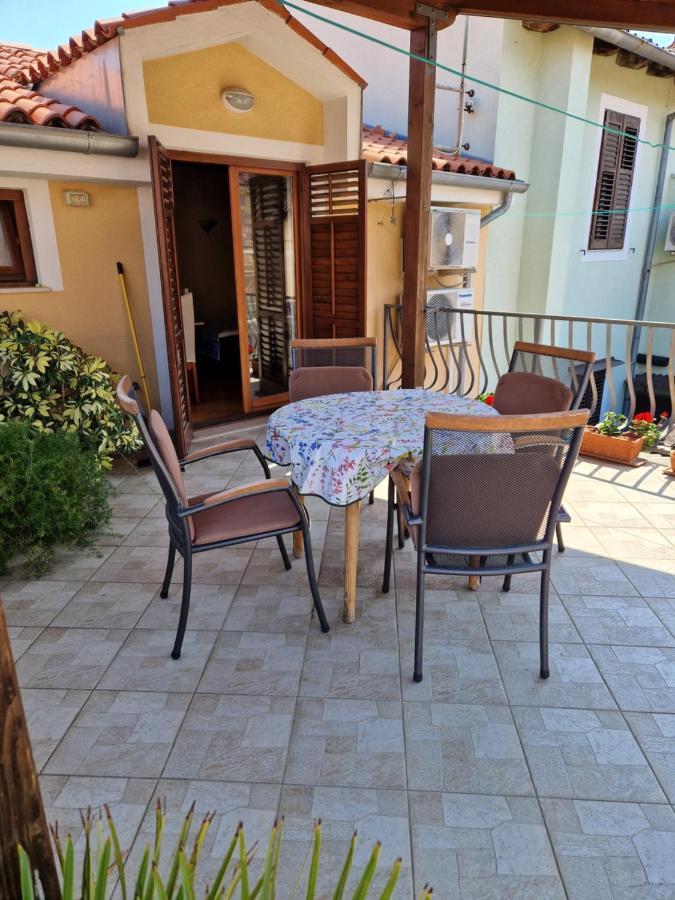 Apartment Svobode Izola Εξωτερικό φωτογραφία