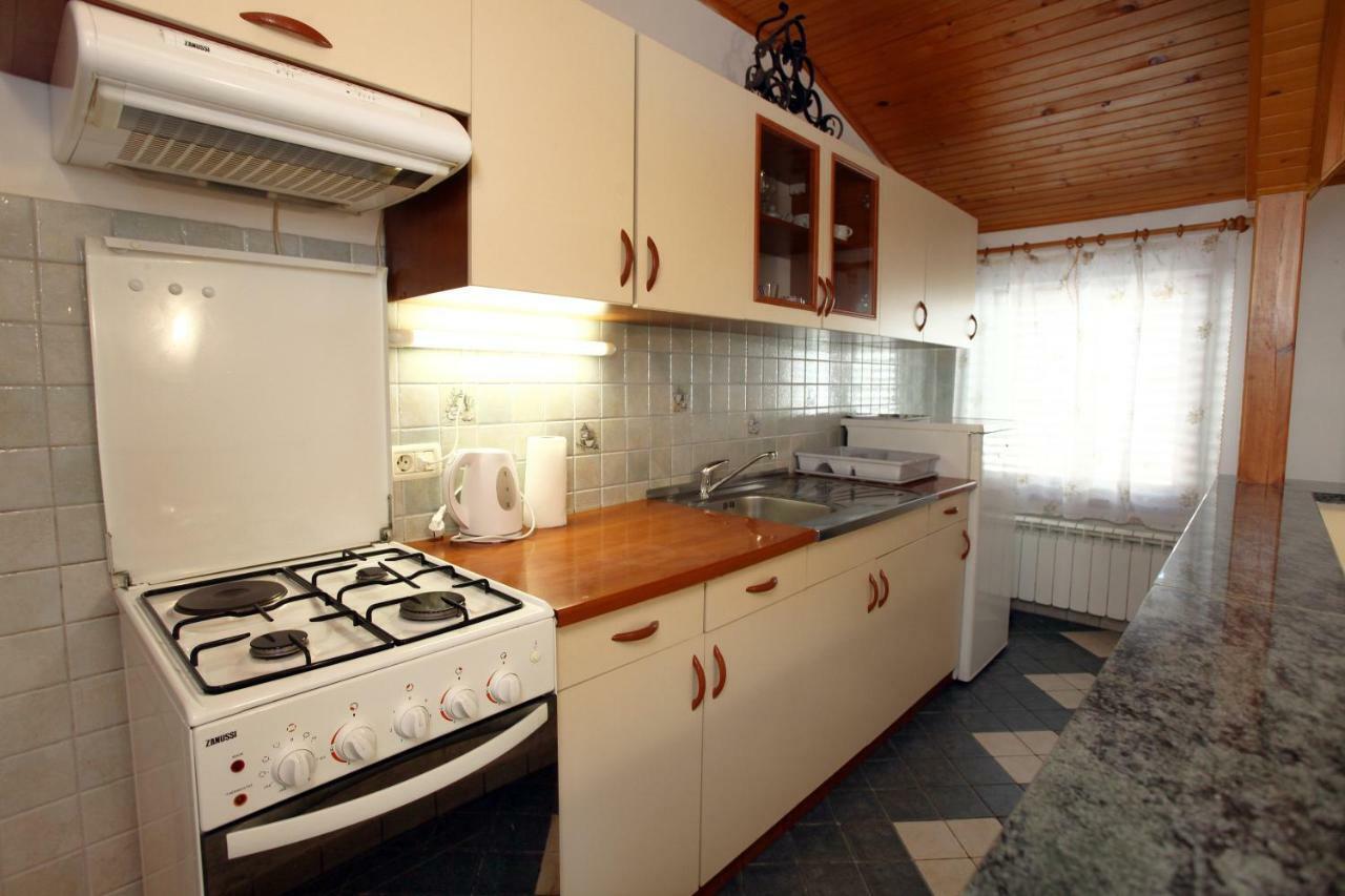 Apartment Svobode Izola Εξωτερικό φωτογραφία